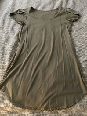 Blue Platypus tulip-sleeve tunic w/pockets, olive